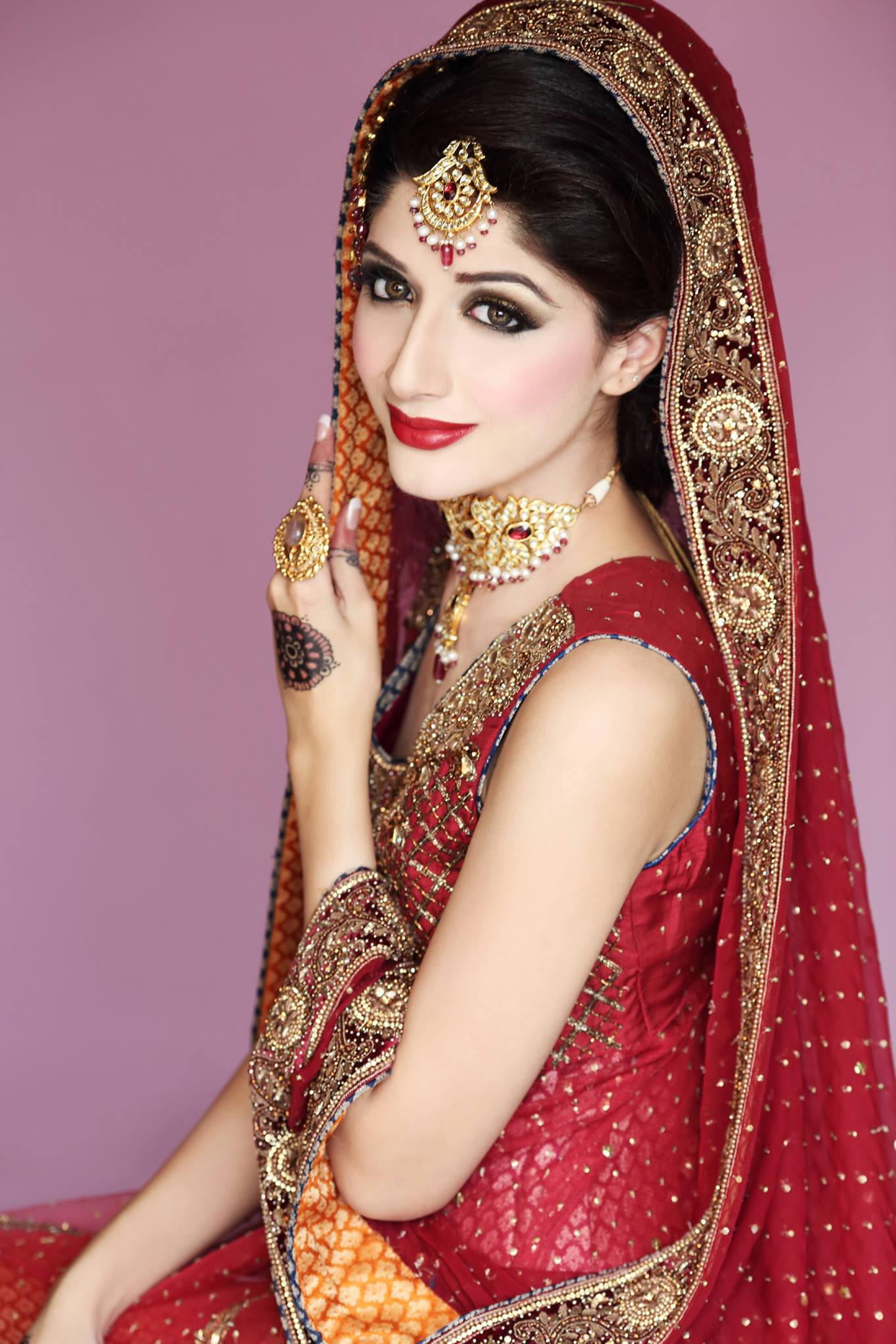 Pakistani Bridal Makeup Gallery - Wavy Haircut