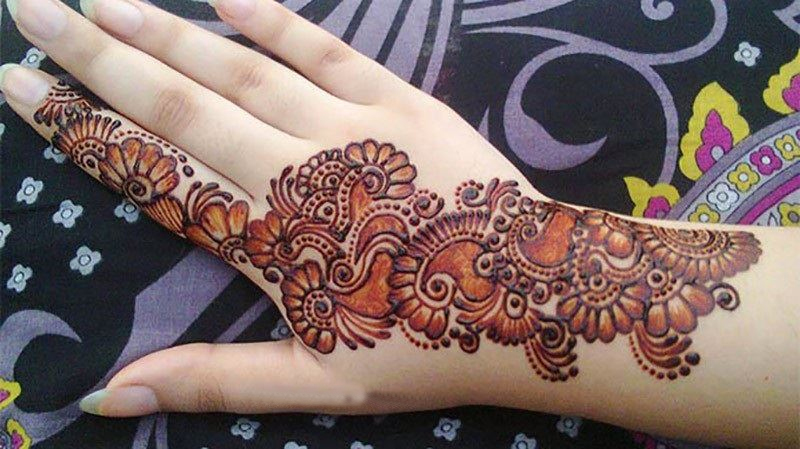 20 Creative Christmas Mehndi  Designs  2019 2019 Mehndi  