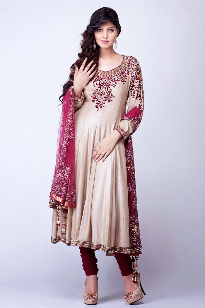 party dresses for womens in pakistan