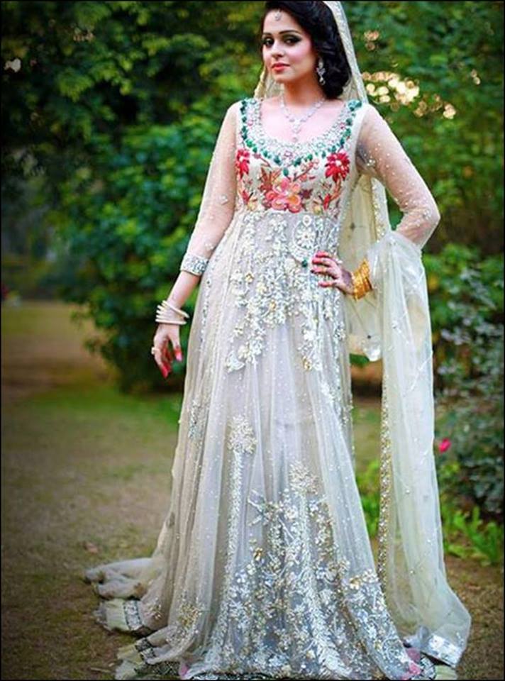 25 Latest Trends In Pakistani Party Dresses 2018 Dresses Crayon 