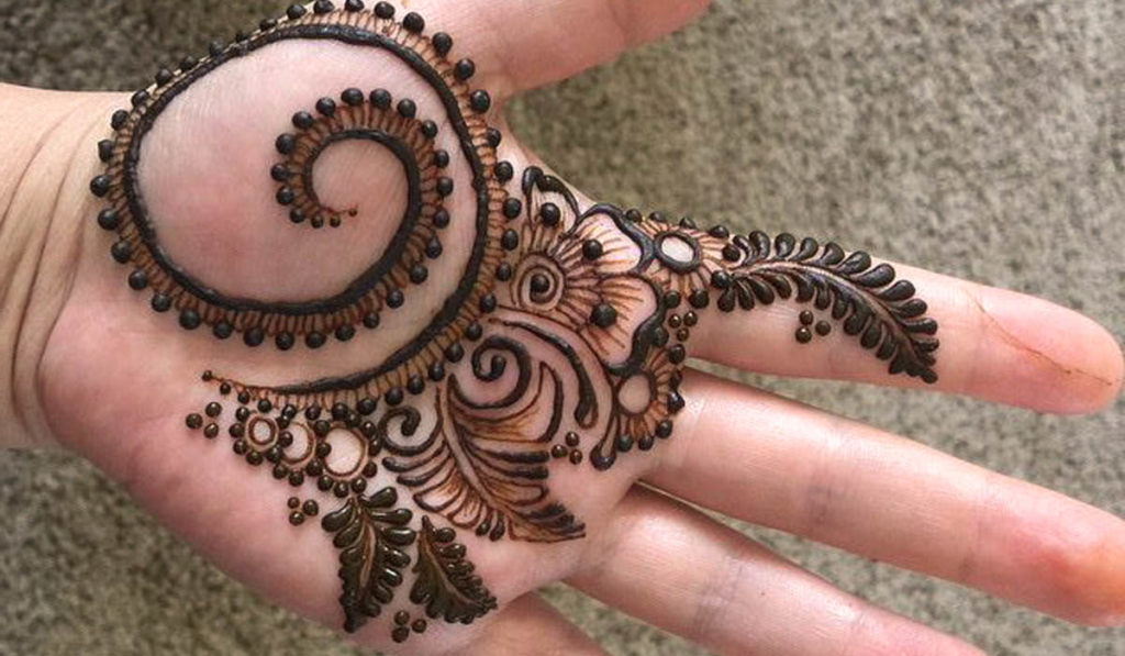 20 Beautiful And Easy Mehndi Designs 2018 - Mehndi - Crayon