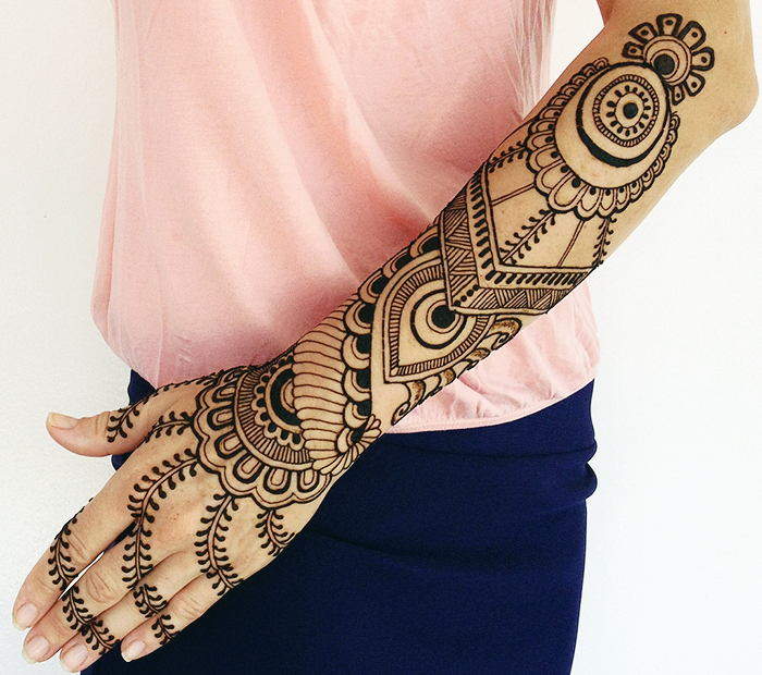 30 Stylish Back Hand Mehndi Designs For Ladies Mehndi Crayon