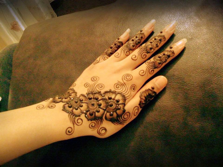 30 Stylish Back Hand Mehndi Designs For Ladies Mehndi Crayon