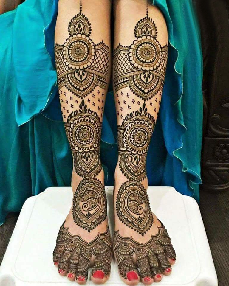 Beautiful Bridal Mehndi Designs For Legs Crayon 1761