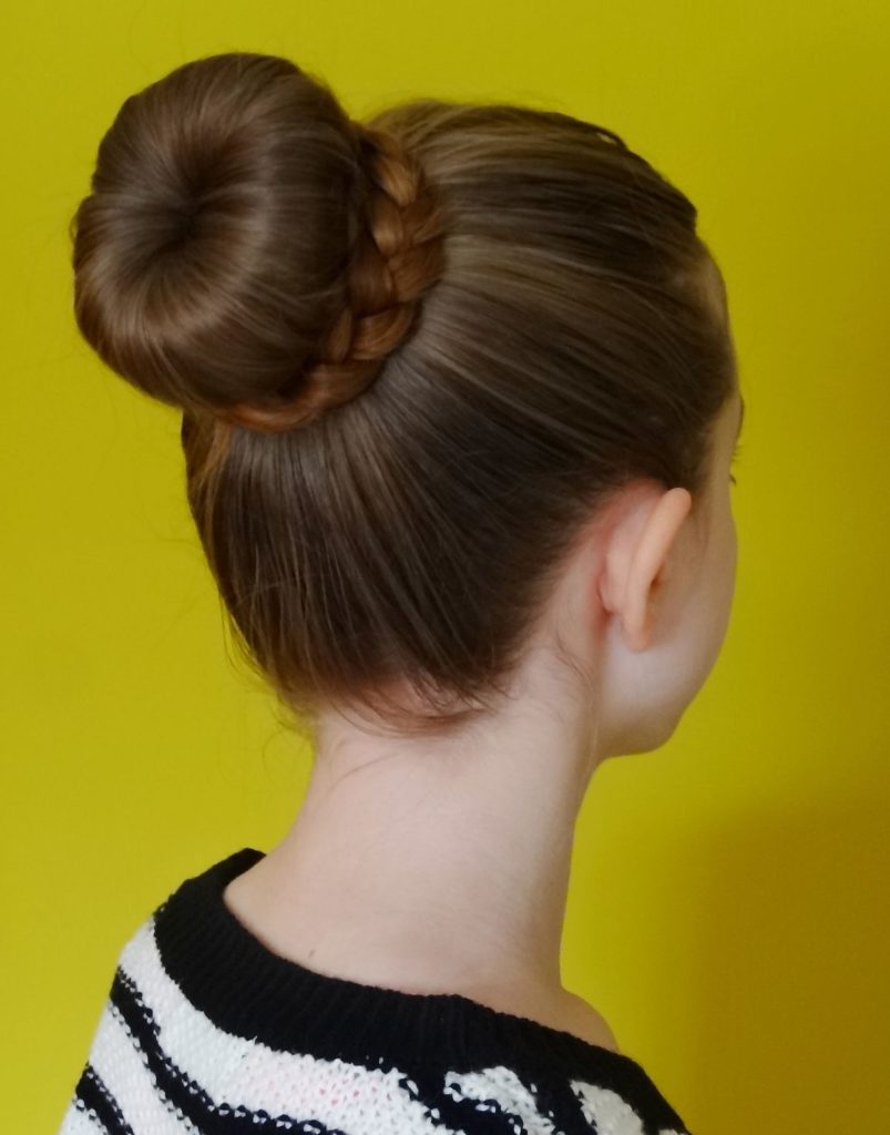 Donut Bun Hairstyle for Little Girls Crayon