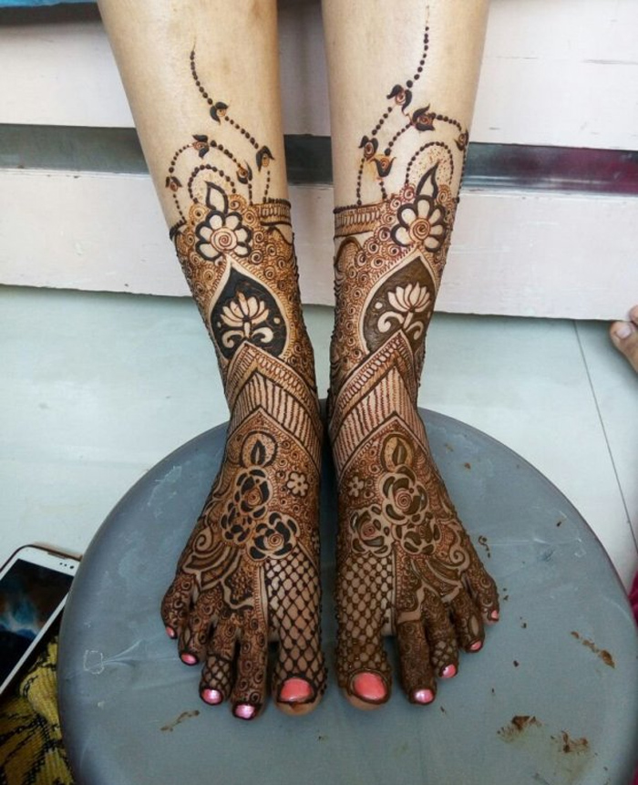 15 Beautiful Leg Mehndi Designs Collection Mehndi Crayon