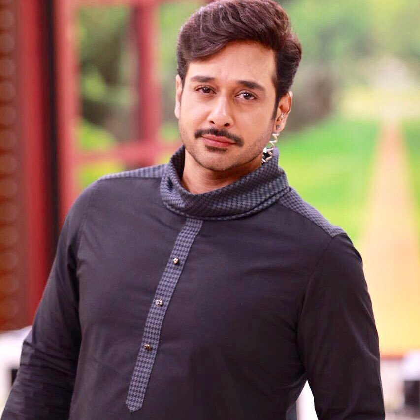 Faysal Qureshi Biography