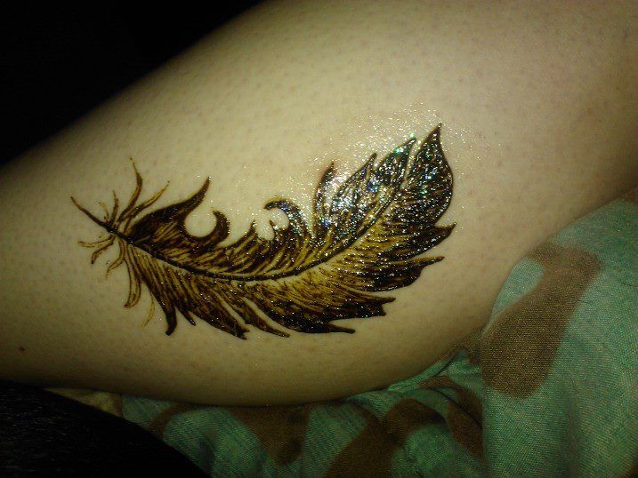 Feather Design for womanPls Like  Stilo Henna Tattoo  Facebook