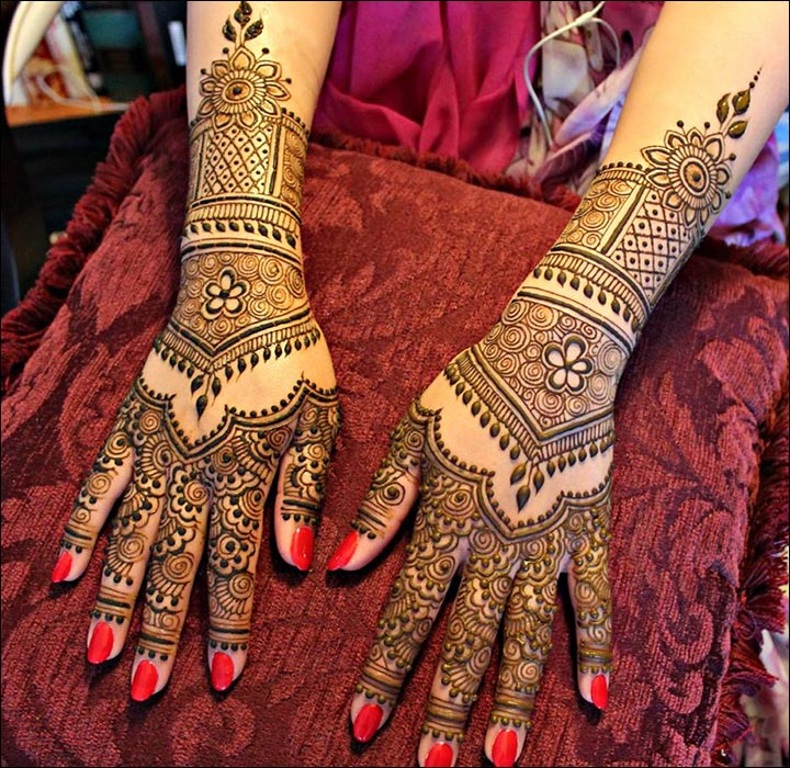 Gorgeous Back Hand Bridal Mehndi Designs - Back Hand Bridal Mehndi Designs  - Bridal Mehndi - Crayon