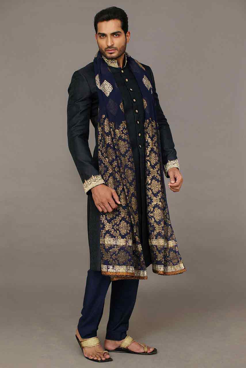 mehndi dress for groom