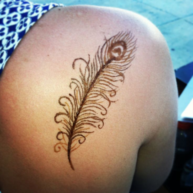 15 Beautiful Feather Henna Designs 2018 - Mehndi - Crayon