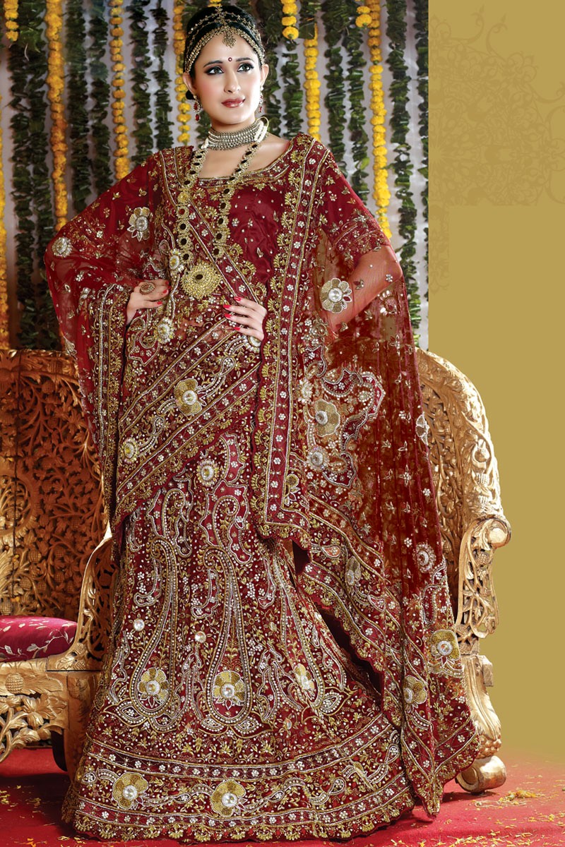 pakistani dulhan lehenga design