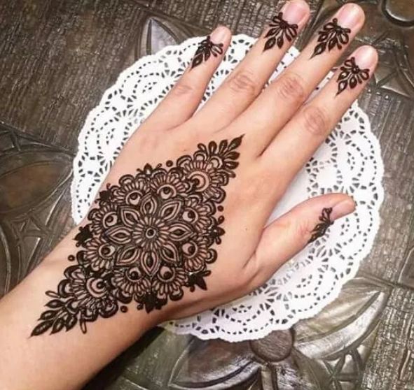 20 Beautiful Punjabi Mehndi Designs 2018 - Mehndi - Crayon