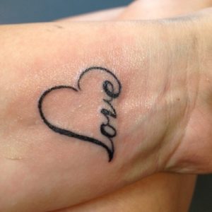 Beautiful Heart Tattoos for Women - Crayon