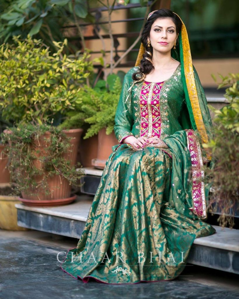 engagement dress colour