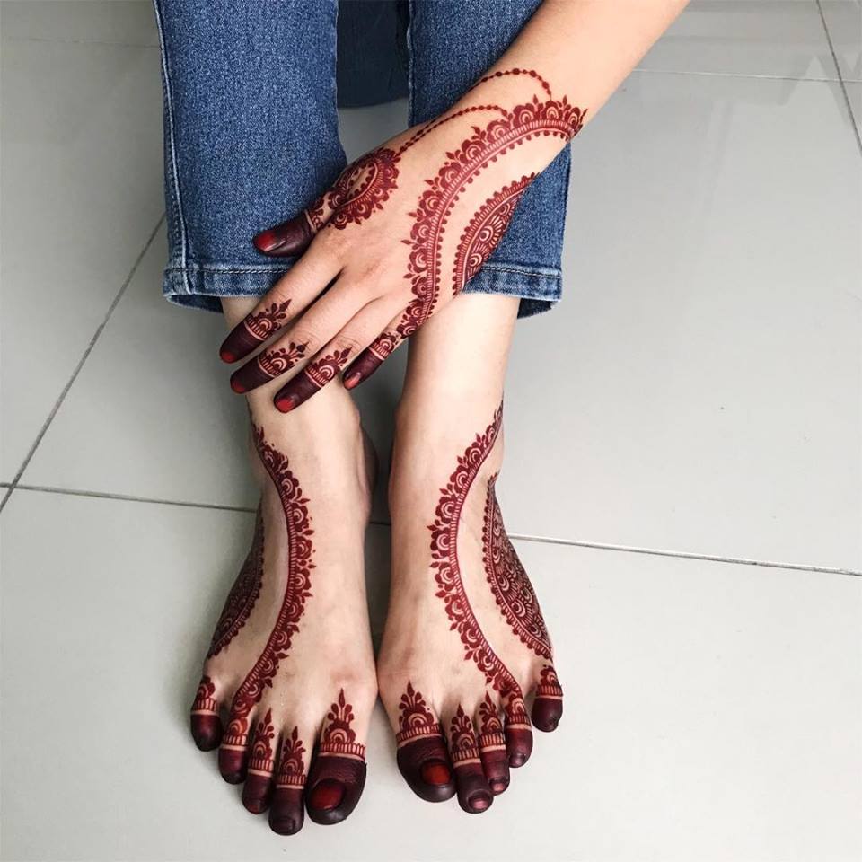 Simple Foot Mehndi