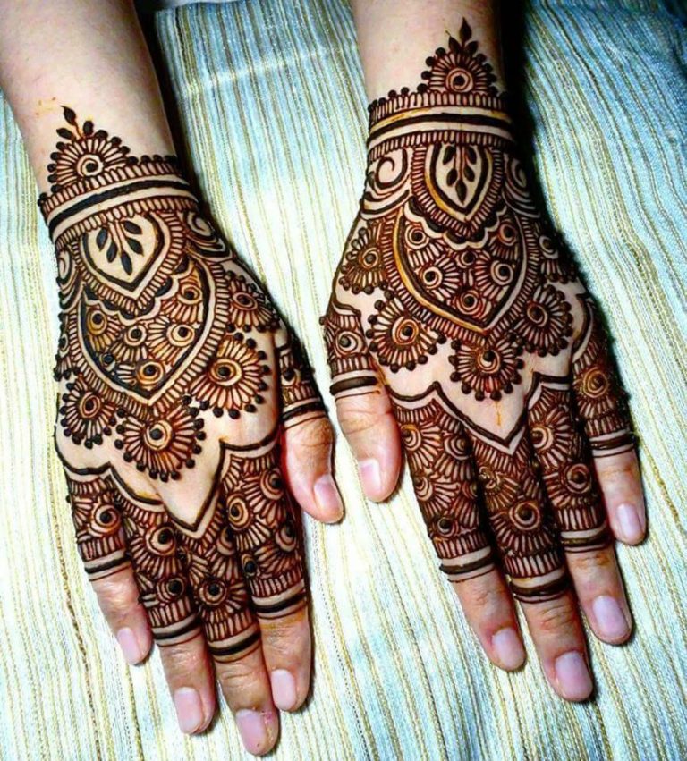 24 Best Hand Foot Matching Mehndi Designs 2018 - Mehndi - Crayon