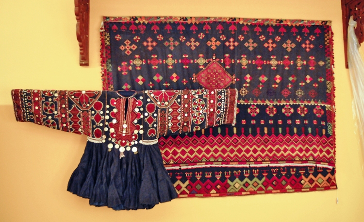 Beautiful Sindhi Embroidery Dress Crayon