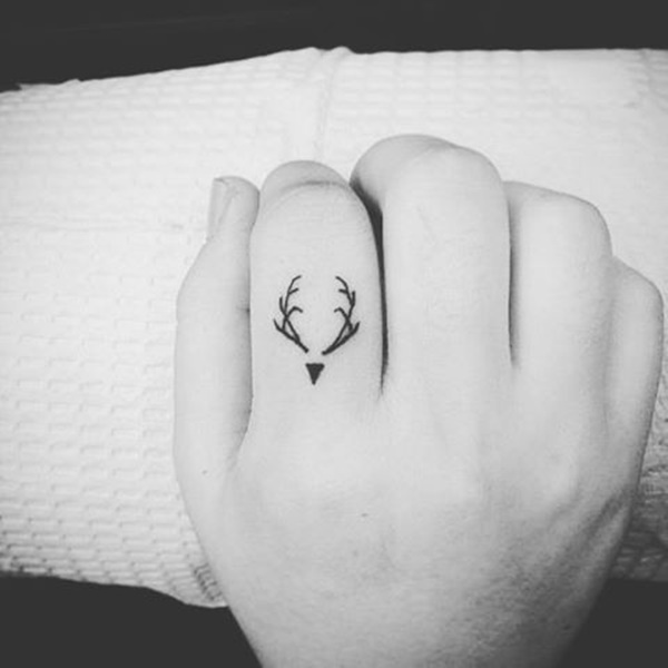 Details 81+ wrist small deer tattoo - in.coedo.com.vn