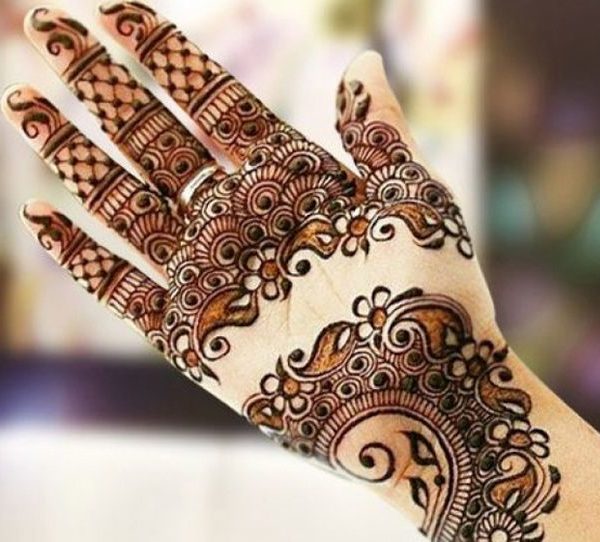 Lines And Patterns Front Hand Mehndi Design - Front Hand Eid Mehndi ...