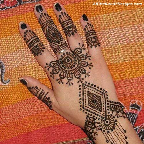 Circle Mehndi Designs Of Pakistan 