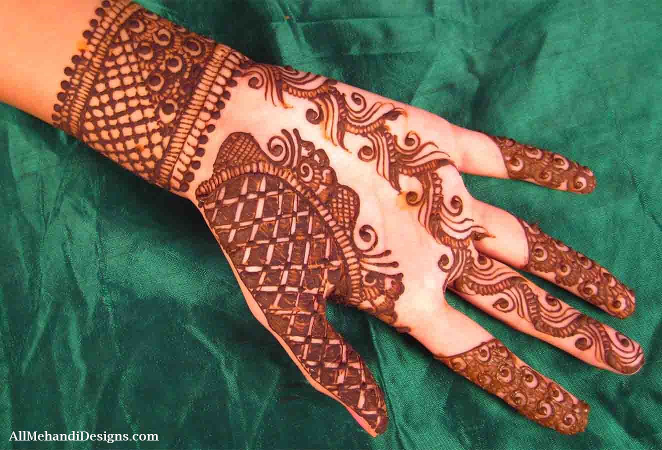 20 new Pakistani bridal Mehndi designs – Let's Get Dressed