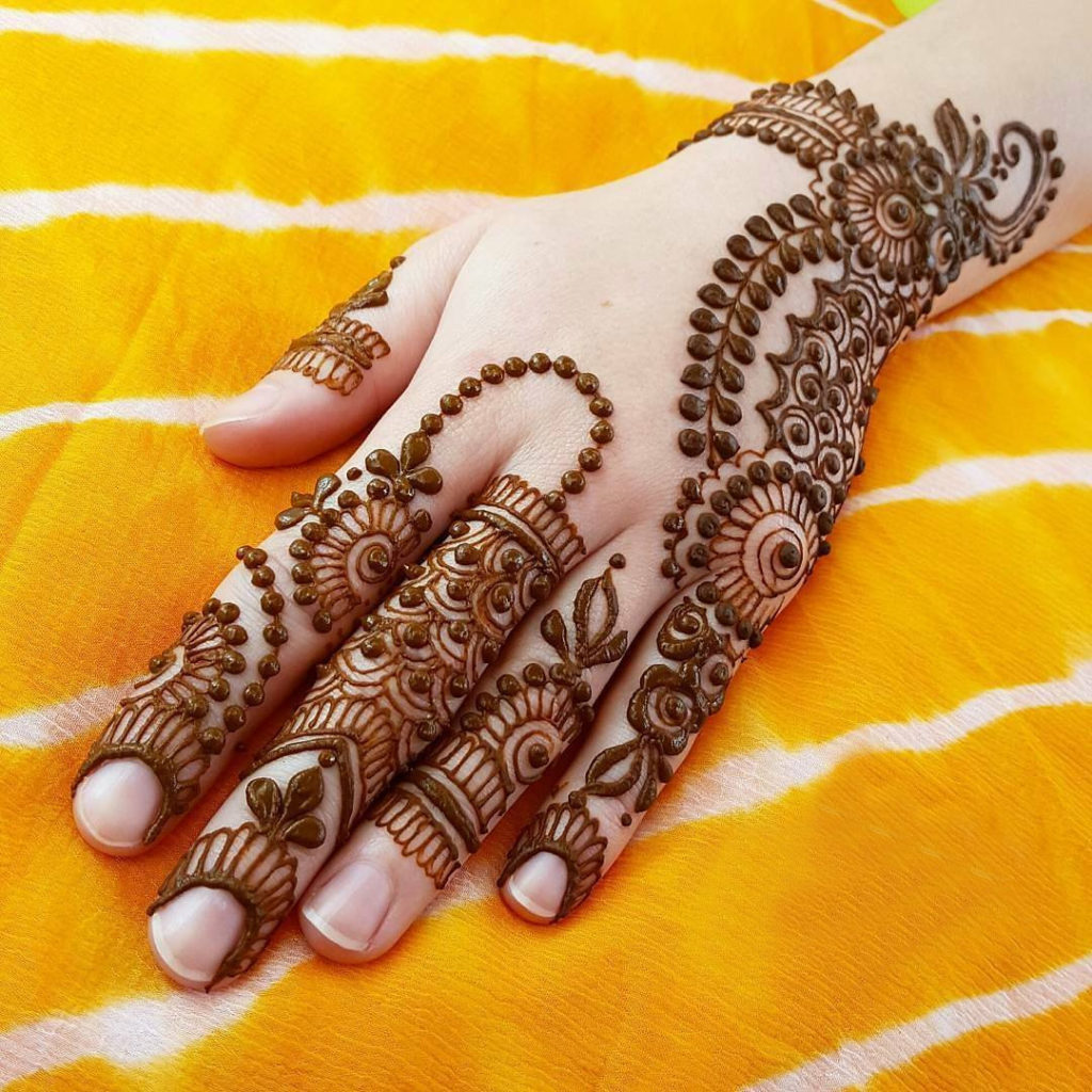 Trending Dot Mehndi Designs For Back Hand - Dots Style Eid Mehndi