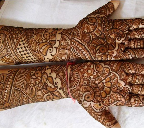 Latest Indian Bridal Mehendi Designs for Indian Bride & Bridesmaids – The  Wedding Post 💌