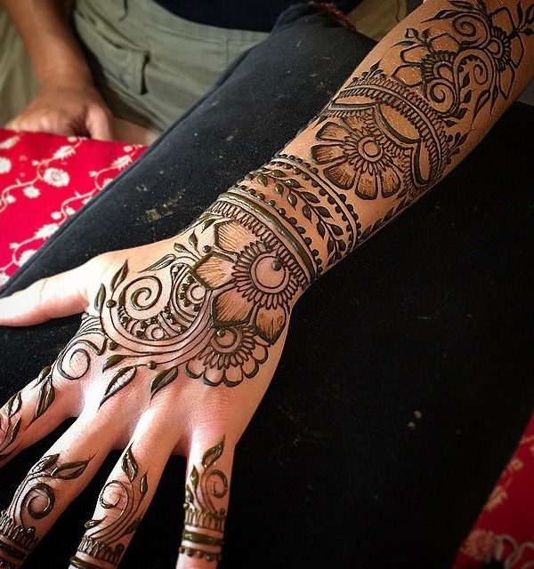 Trademark Modern Bridal Mehndi Design Modern Bridal Mehndi Designs Bridal Mehndi Crayon