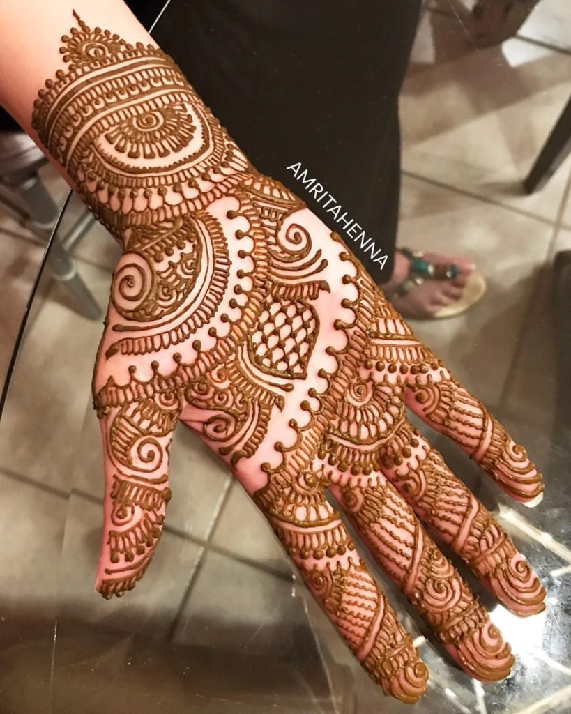 Shimmer Easy Bridal Mehndi Designs - Crayon